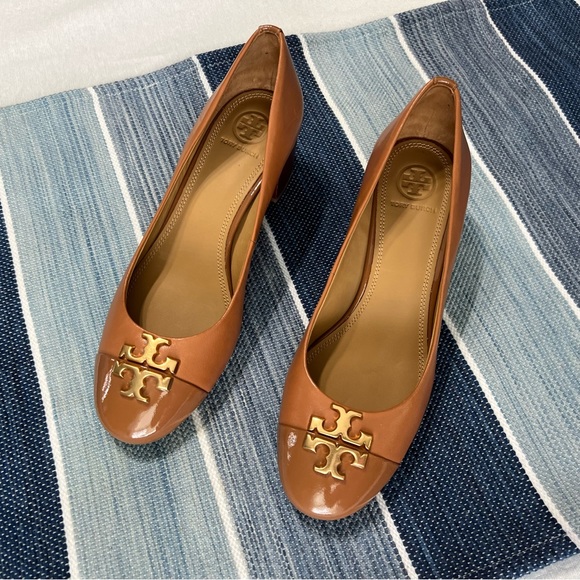 TORY BURCH RALEIGH CAP TOE PUMP
NWOT never worn. - Picture 12 of 14
